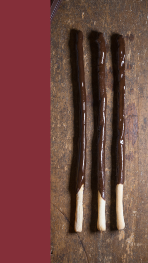 Confezione da 150g Grissini Classici Ricoperti con Cioccolato Fondente